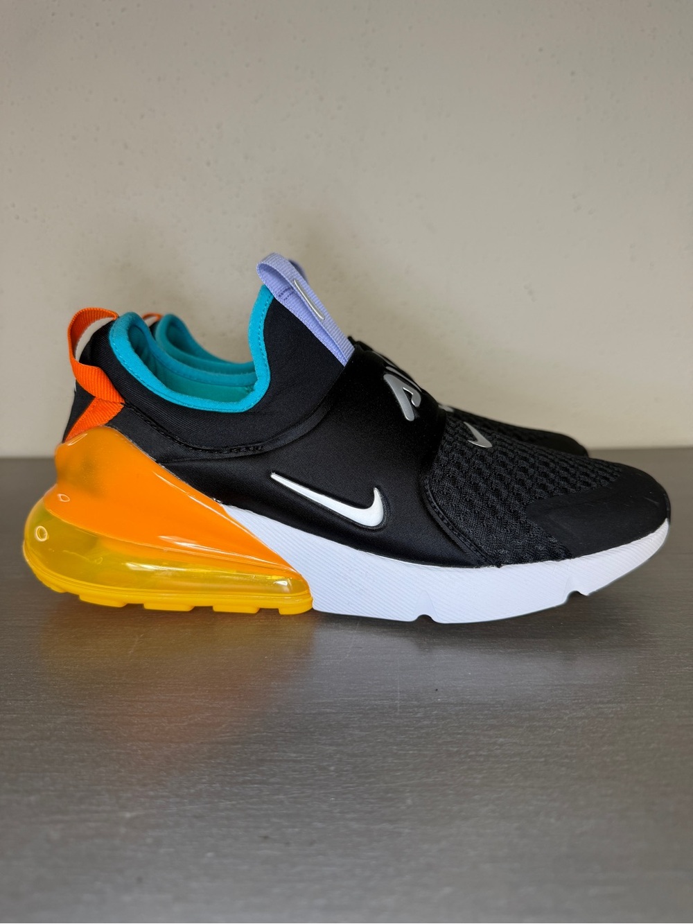 Nike Air Max 270 Extreme Black Laser Orange GS Youth Size 6.5Y Running Shoes - Picture 2 of 10